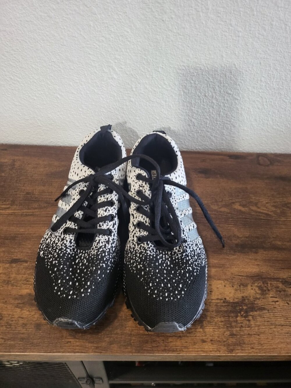 Keep Running Black White Speckled Knit Running Sneakers Women's 8.5 (EU 40)